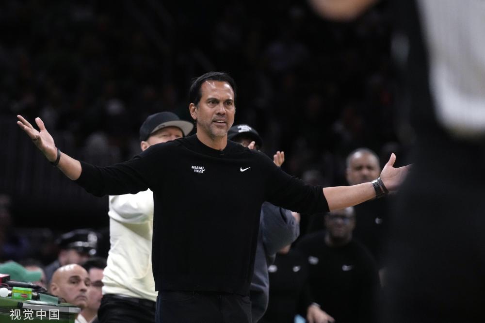 都是球迷翘 都是球迷翘