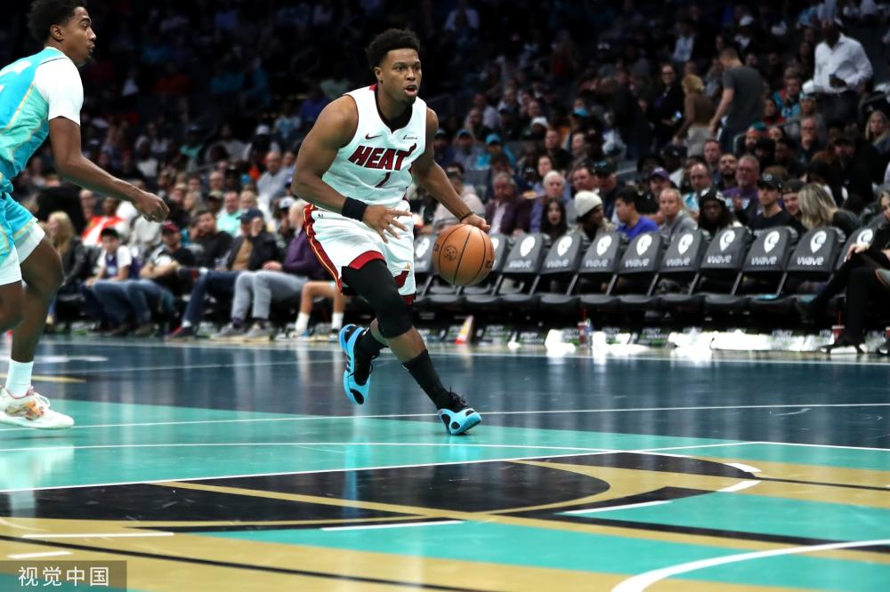 这次事件更 这次事件更