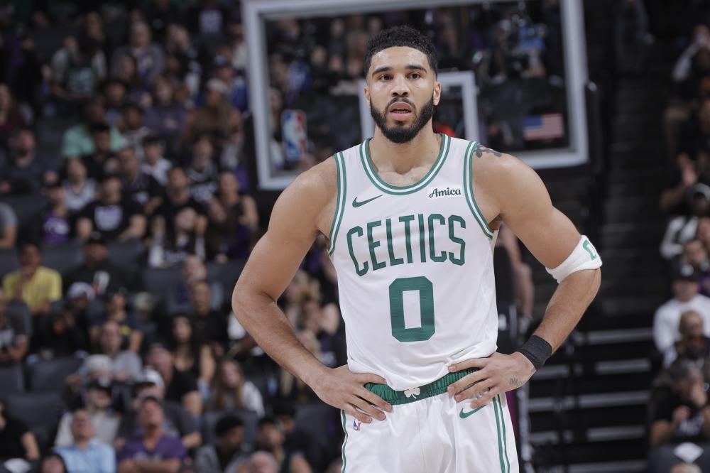 并在合同中 并在合同中